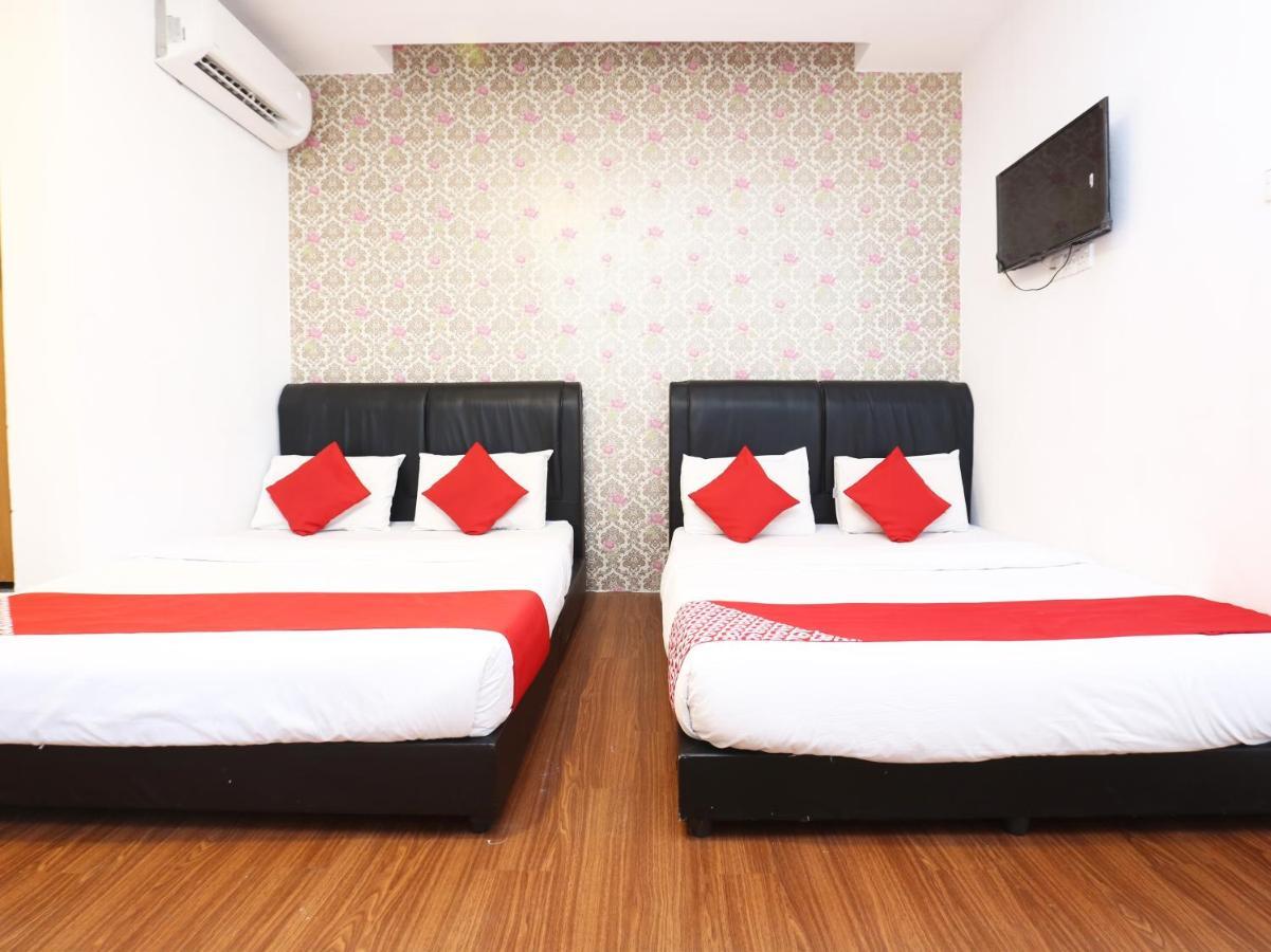 Oyo 717 Mr J Hotel Wakaf Che Yeh 2 Exterior photo