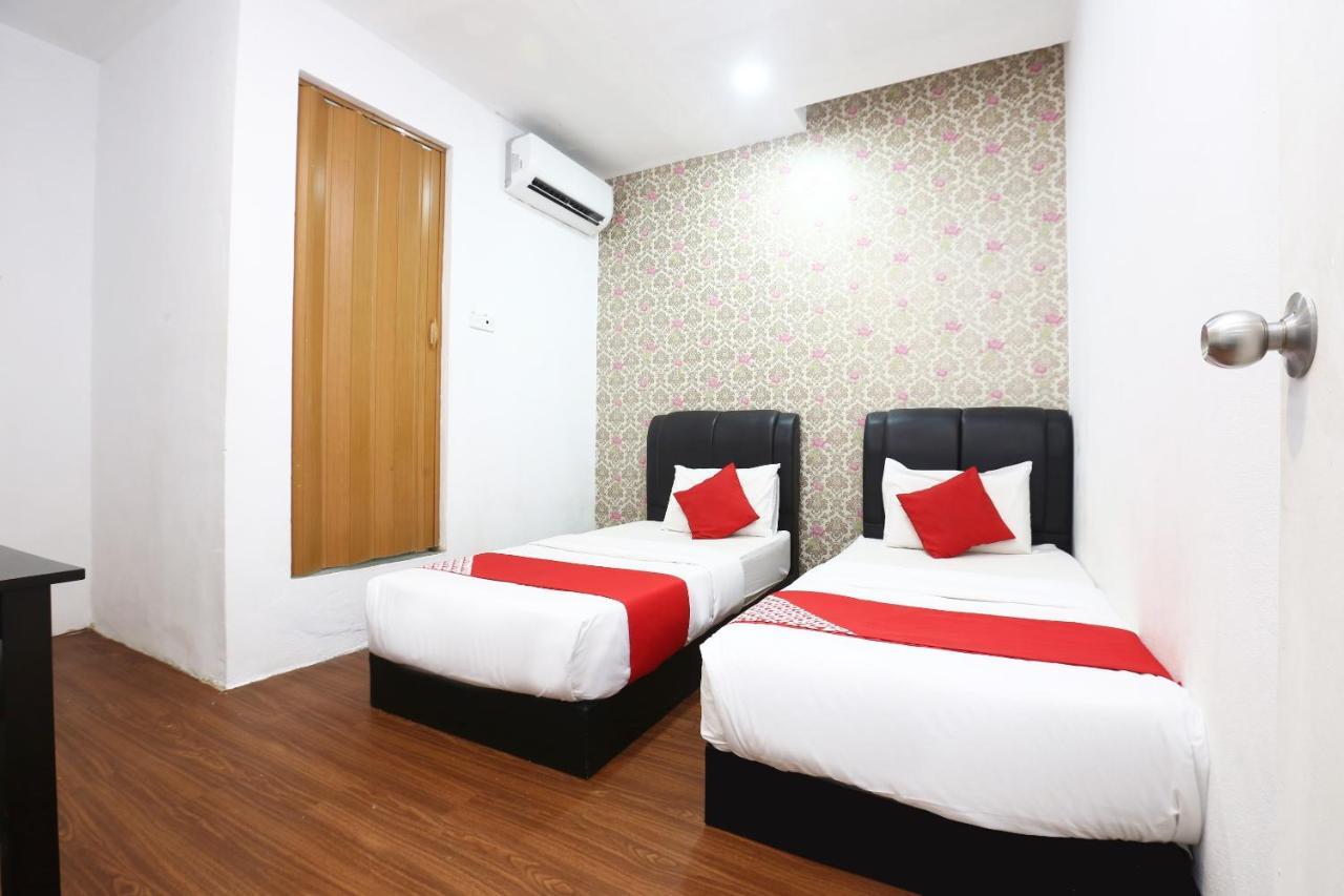 Oyo 717 Mr J Hotel Wakaf Che Yeh 2 Exterior photo